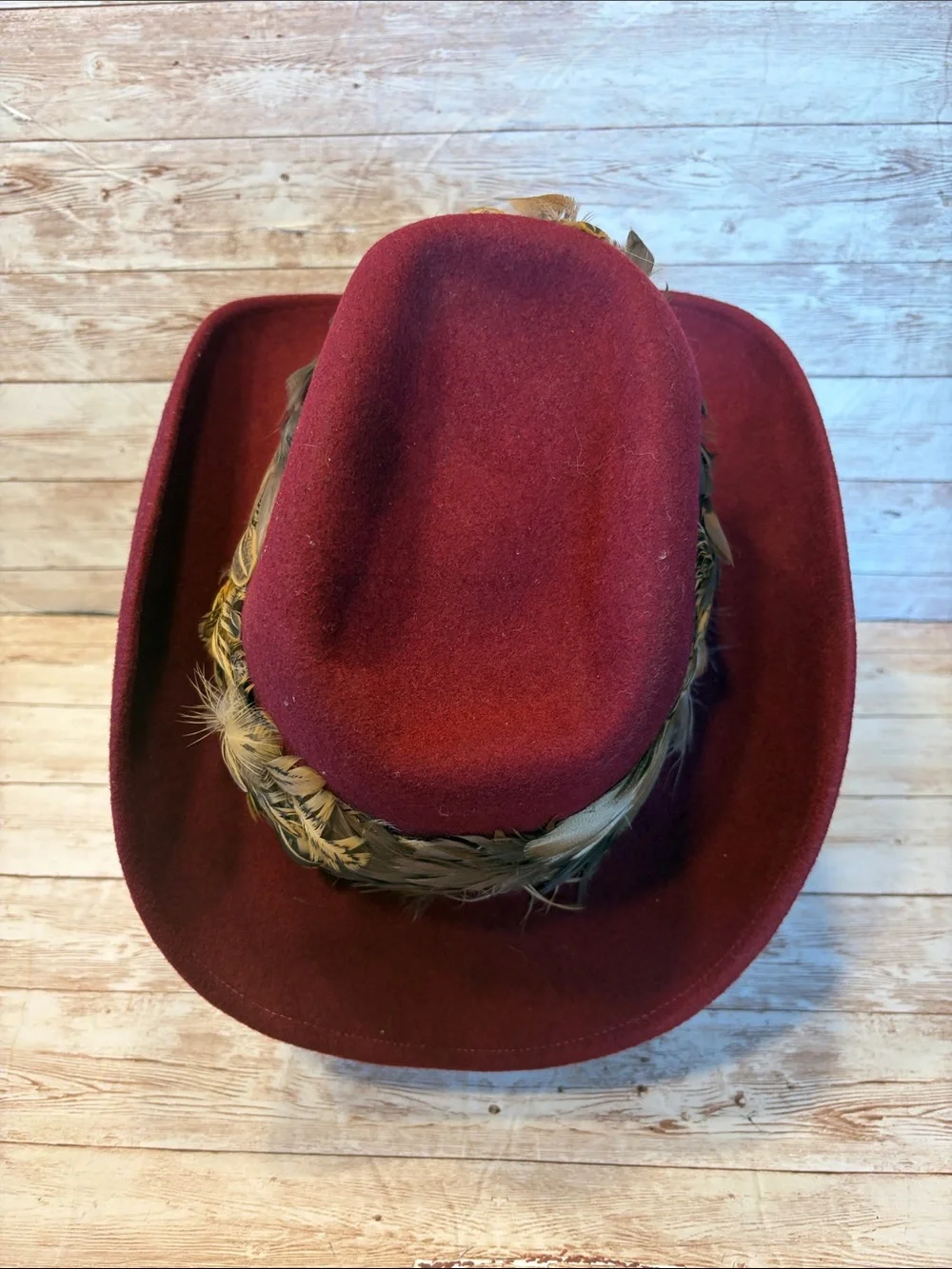 Classic Women's Burgundy Wool Felt Hat with Feather Accent - Picture 3 of 8
